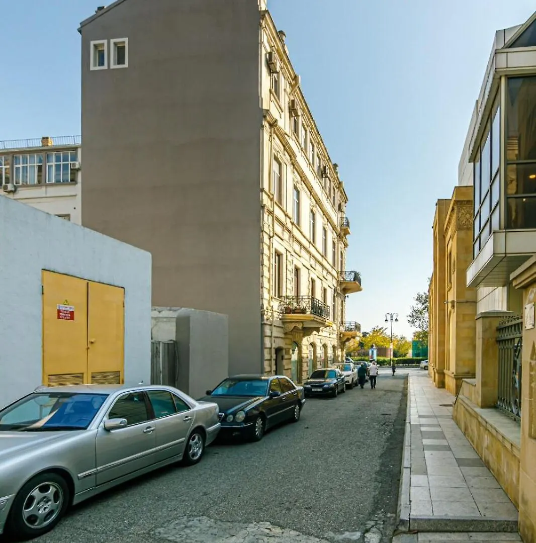 Azneft Square Deluxe Apartment Baku