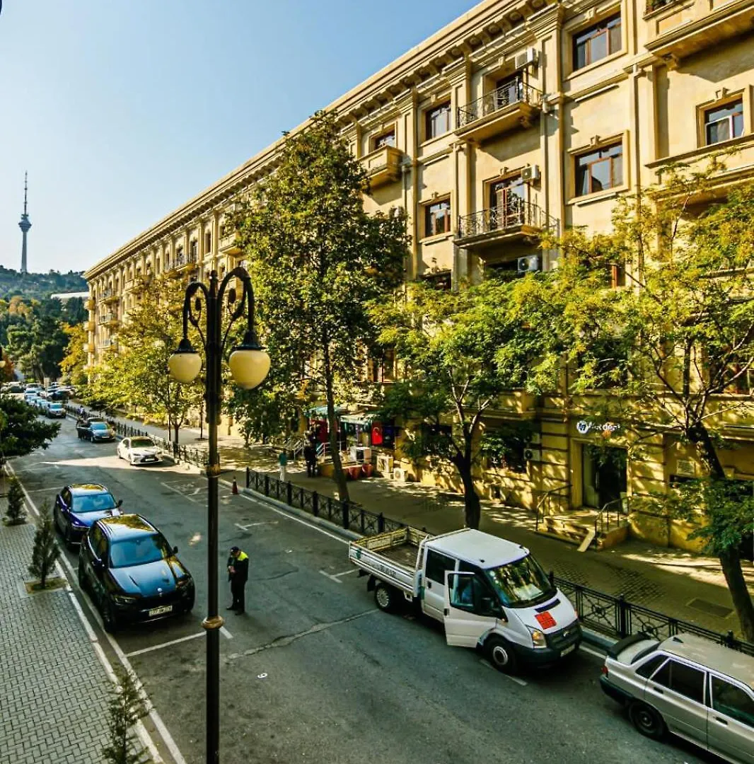 Azneft Square Deluxe Apartment Baku