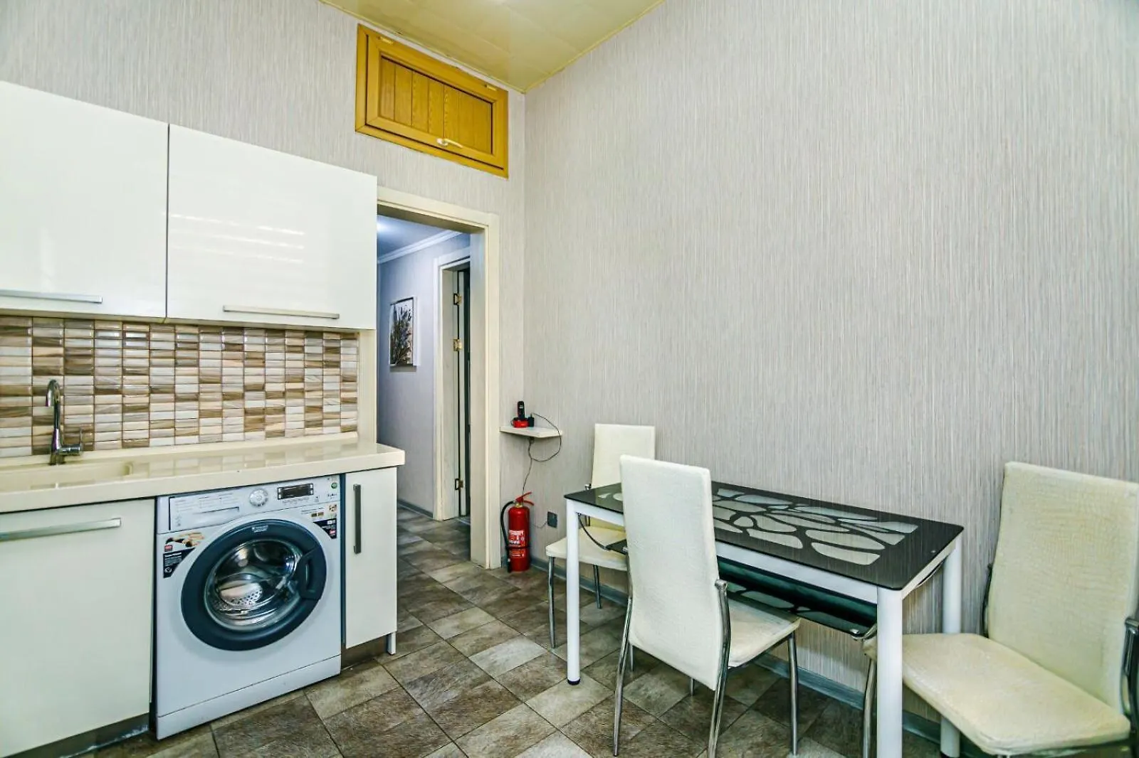 Azneft Square Deluxe Apartment Baku 0*,  Azerbaijan